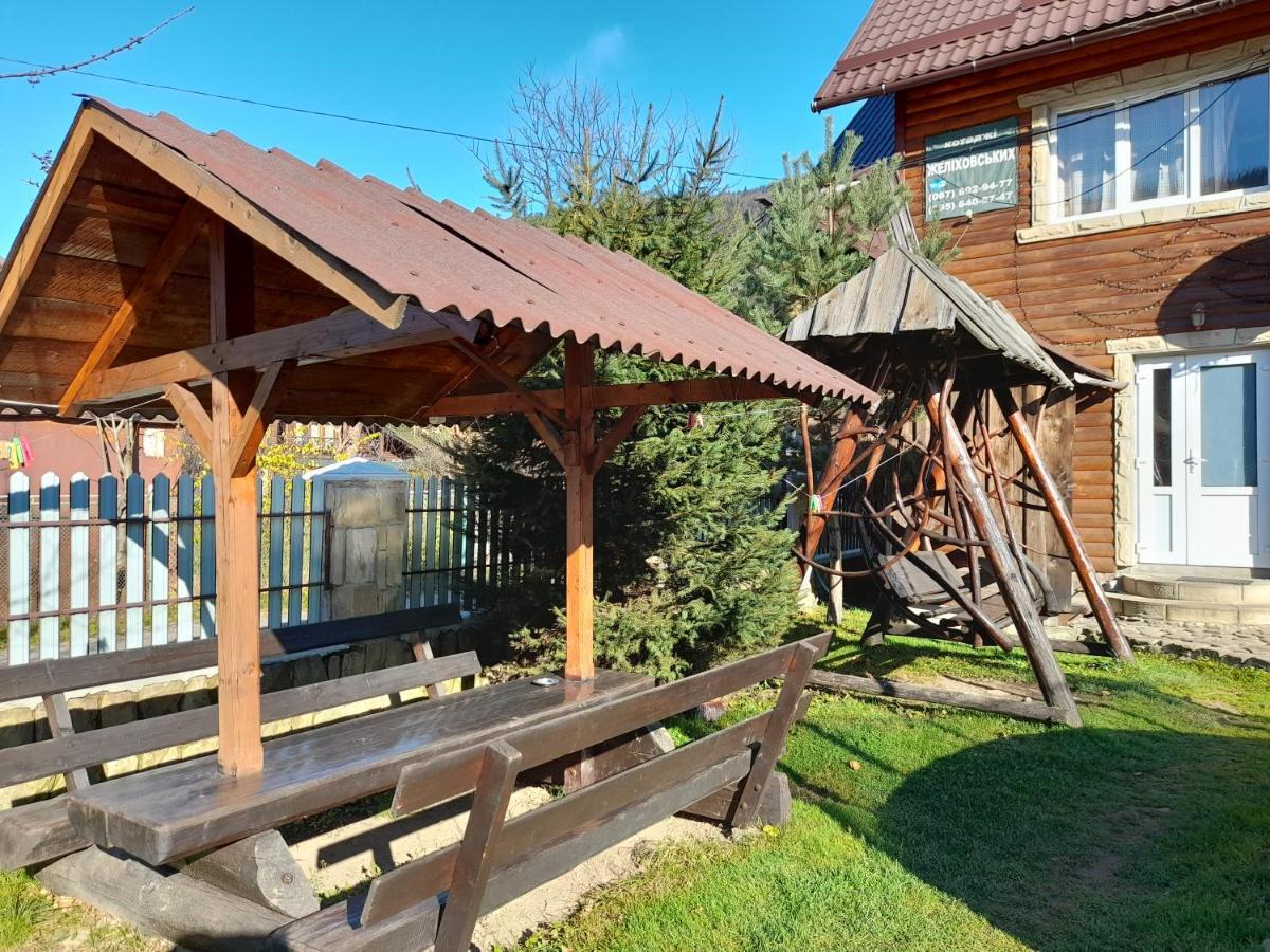Cottage Zhelikhovskykh Татаров Экстерьер фото