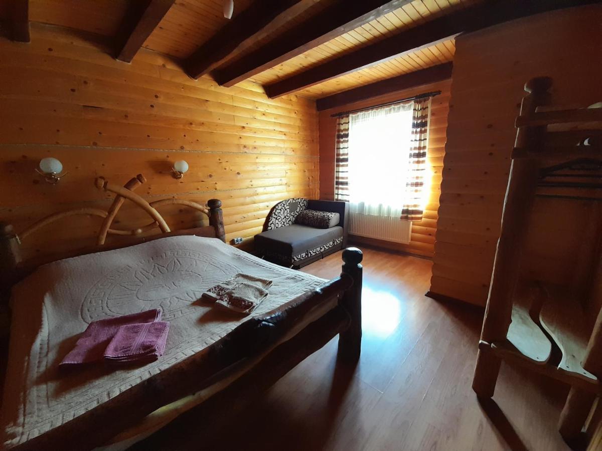 Cottage Zhelikhovskykh Татаров Экстерьер фото